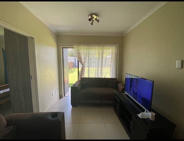 3 BEDROOM SECTIONAL TITLE FOR SALE IN COMET